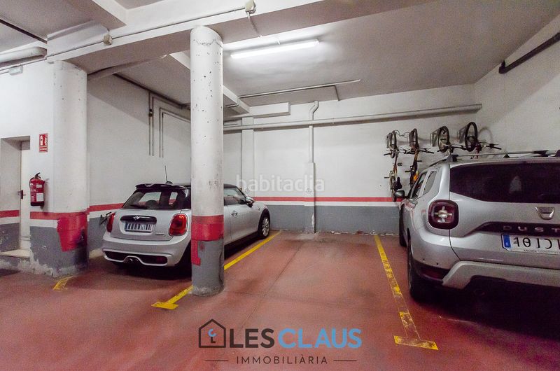 Foto 6350d05d-d3cb-4048-b0af-843c29e8b979. Duplex con riscaldamento parcheggio in Sants Barcelona