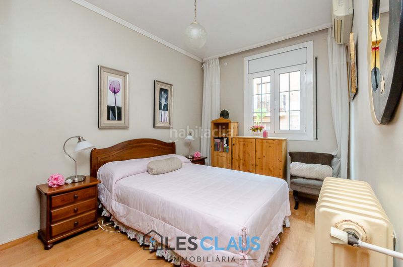 Foto e4674a90-a367-4505-8589-dbbb4deb114d. Duplex con riscaldamento parcheggio in Sants Barcelona