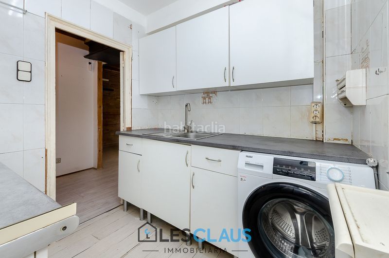 Foto 2c6acd36-ea0f-44b8-bb01-f6cf3f8e3d9f. Loft a Raval Barcelona
