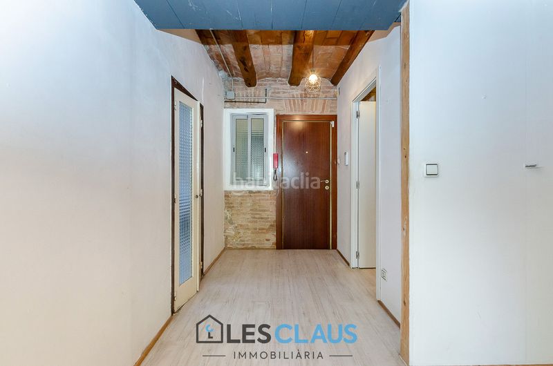 Foto f59526a2-6f91-4962-aa43-895ad8964f35. Loft a Raval Barcelona