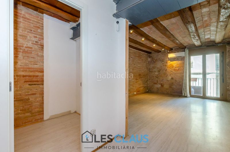 Foto f7b648fa-955f-4ff4-a638-4eba5b3fe76d. Loft a Raval Barcelona