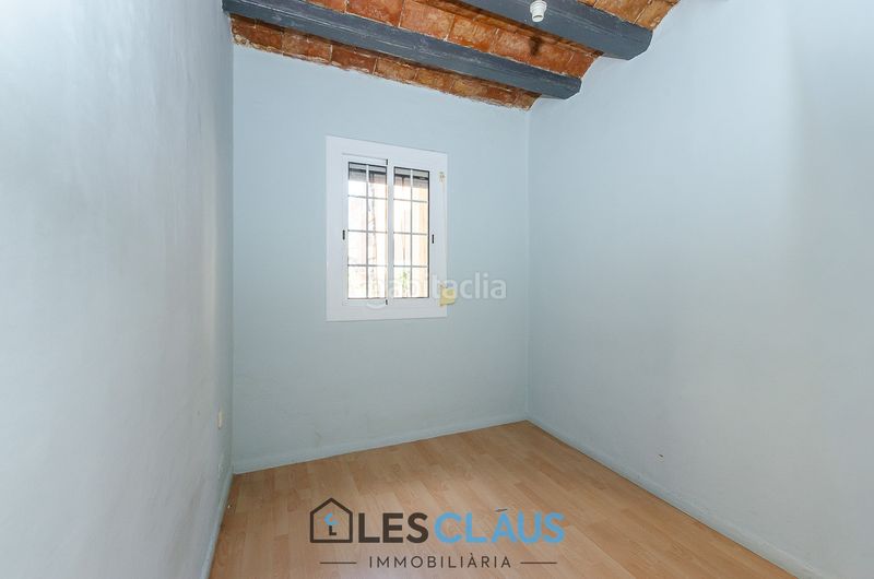 Foto 9c9c4747-9f97-48d3-9bc6-ecf413a9f4c9. Piso en Sants Barcelona