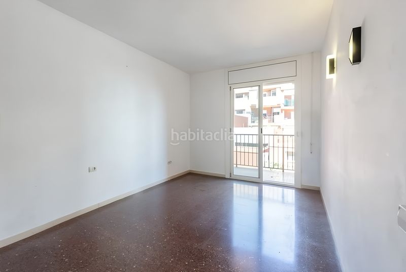 Foto e31b9b84-1f9e-4cc2-bd4b-c3c30ef55a12. Pis amb calefacció a La Bordeta Barcelona