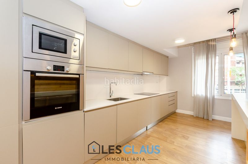 Foto 149c2278-ccd9-4868-8732-0584646c6c93. Piso en Sant Ramon - Maternitat Barcelona