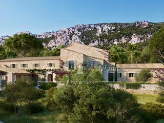 Country house in Ctra. orient-alaró, 1 1. Espectacular casa de campo histórica para restaurar y proyecto d
