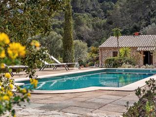 Maison à Calle de sa travessia 2. Propiedad única, en la mejor ubicación, con vistas al pueblo de