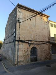 Masia a Llub. Se vende casa en el casco antiguo de llub, mallorca