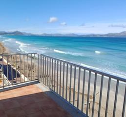 Appartement à Can Picafort. Piso en primera línea de mar con licencia vacacional en can pica