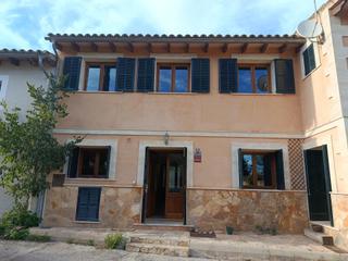 Lloguer Xalet a Santa Eugènia. Casa con terreno en ses alqueries