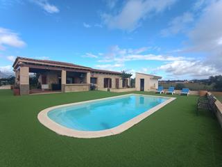 Chalet en Binissalem. Maravillosa finca con piscina en binissalem