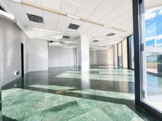 Lloguer Local Comercial a Sa Indioteria Urbà. Local en alquiler con máxima visibilidad! situado en la rotonda