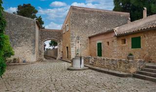 House in Binissalem. Se vende posesión en el corazón de binissalem