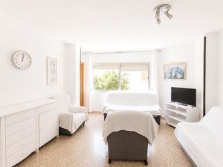 Piso  Carrer josep martinez. Primer piso en la soledat nord