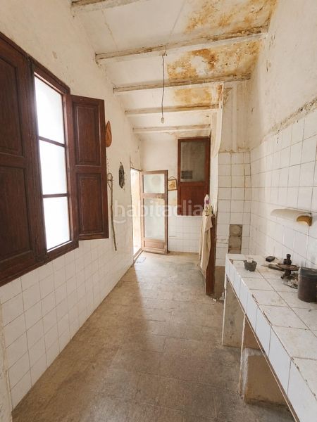 Foto d51df2f8-52e2-45d3-96cd-8624df0e40e1. Casa amb aparcament a Binissalem
