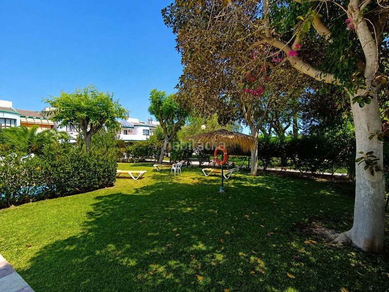Foto 929834a9-c884-4147-924d-0293509f2213. Casa amb aparcament piscina a Playa Muchavista Campello (el)