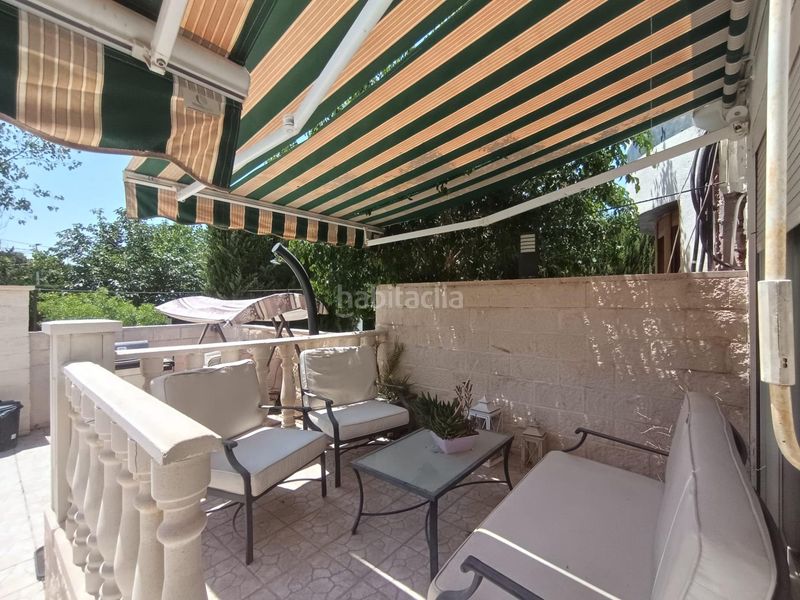 Foto 9ab25bed-1aec-4bd4-a1e2-aee5ff7325e6. Casa amb aparcament piscina a Playa Muchavista Campello (el)