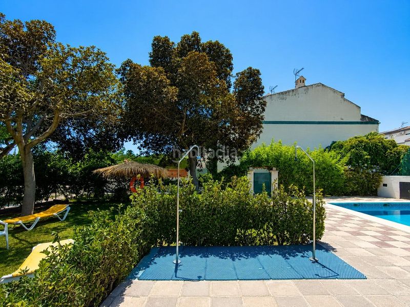Foto ae72eea7-d0aa-44fc-8c57-6b21ed277598. Casa amb aparcament piscina a Playa Muchavista Campello (el)