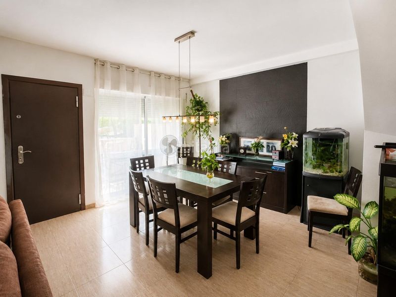 Foto fd504d77-b132-4786-83c8-1d050ba8480a. Casa amb aparcament piscina a Playa Muchavista Campello (el)