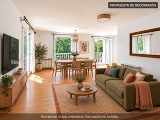 Etagenwohnung in Ciudad Jardín. Amplio piso de 4 dormitorios con terraza a 200 metros de la play