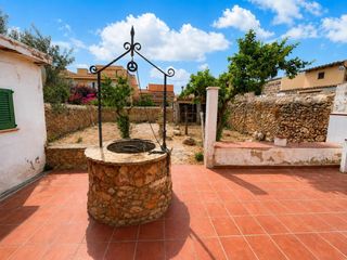 Casa a Santa María del Camí. Casa tradicional mallorquina con patio y garaje en santa maria d