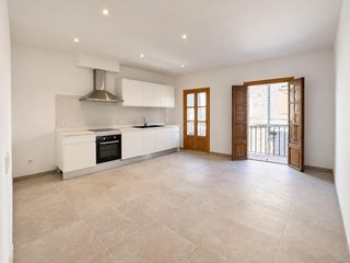 Affitto Appartamento in Binissalem. Dúplex completamente reformado con patio y terraza en binissalem