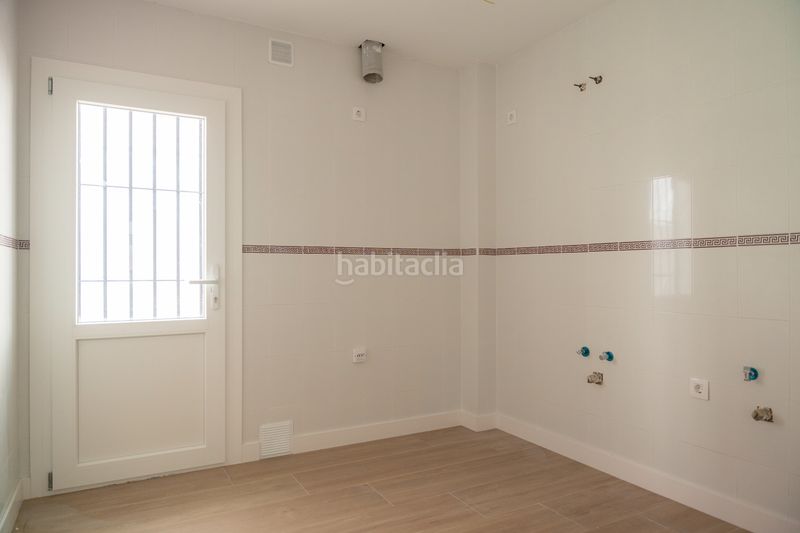Foto 31cca01c-7bad-4d0c-a9d0-9bbcf2acd2f3. Casa adossada 107m<sup>2</sup> a calle 8 de marzo 6 a Campillos