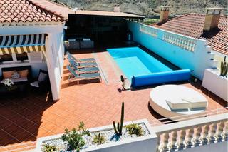 Chalet à Mogán pueblo. Chalet con vistas panorámicas al mar en el valle de tauro