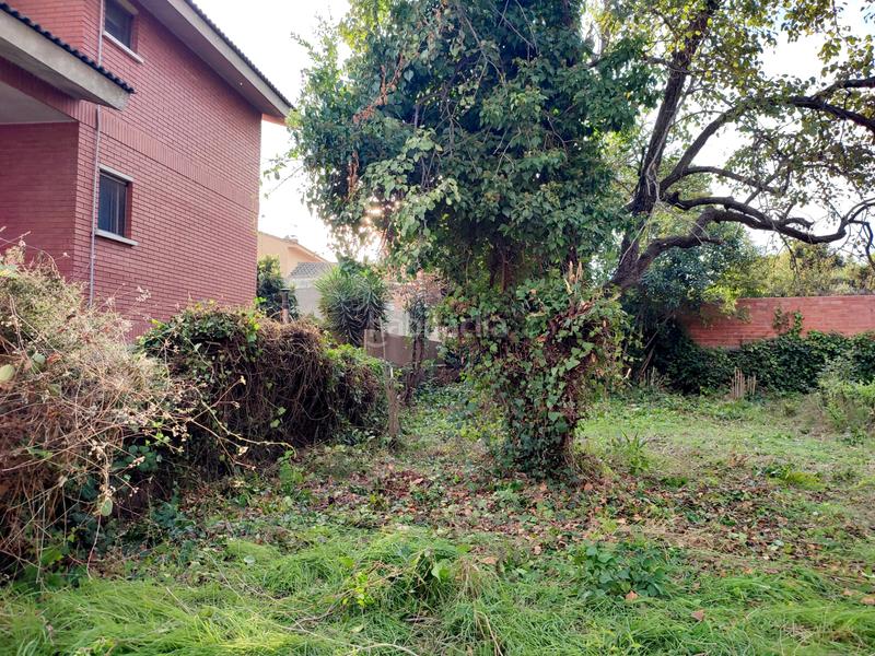 Foto 64ee4a61-9d32-4a5c-b66f-c80e8664fb9c. Terreny residencial a carrer del compositor granados 28 a Rubí
