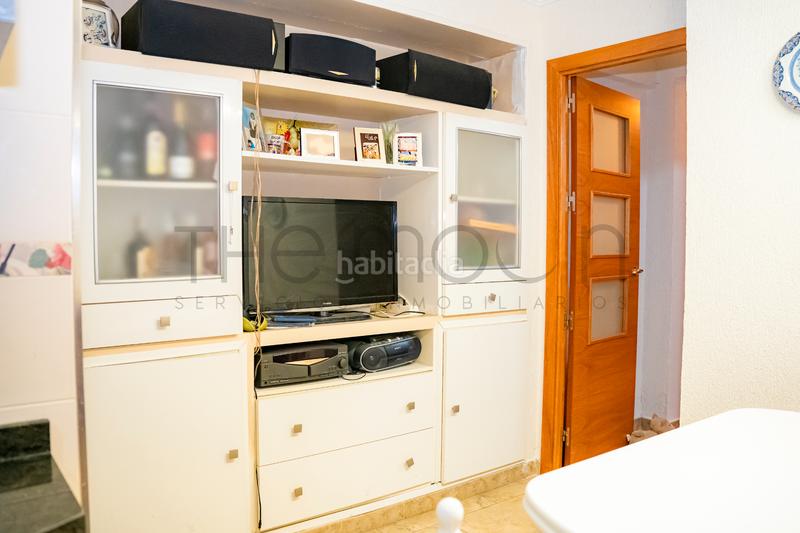 Foto 2a53c0f7-e6dd-4db7-a2fd-d1642c12eb27. Piso en paseo independencia 24 ¡descubre tu nuevo hogar en el corazón de la ciudad! este magnífico piso, situado a un paso de la renovada plaza de la merced. en Huelva