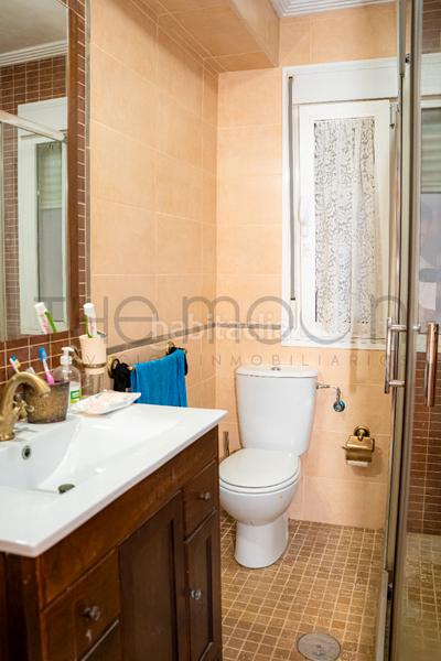 Foto 93bddf6f-469c-4e85-82a5-e4f82ca6b5b1. Piso en paseo independencia 24 ¡descubre tu nuevo hogar en el corazón de la ciudad! este magnífico piso, situado a un paso de la renovada plaza de la merced. en Huelva