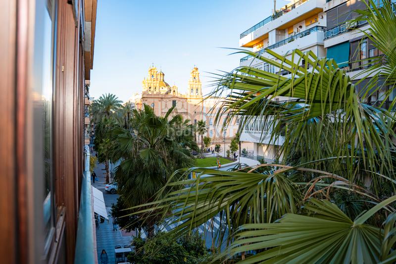 Foto d5aa1a1d-1e68-41ac-8f0d-88a3ad91a1c2. Piso en paseo independencia 24 ¡descubre tu nuevo hogar en el corazón de la ciudad! este magnífico piso, situado a un paso de la renovada plaza de la merced. en Huelva