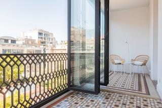 Pis  Carrer de pau claris. Exclusivo piso reformado con vistas a la pedrera.