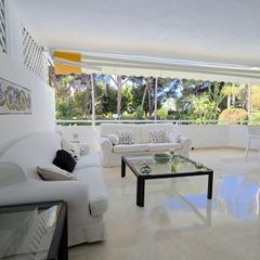 Appartement  Calle incosol. Exclusiva vivienda en venta en urb. golf río real  marbella