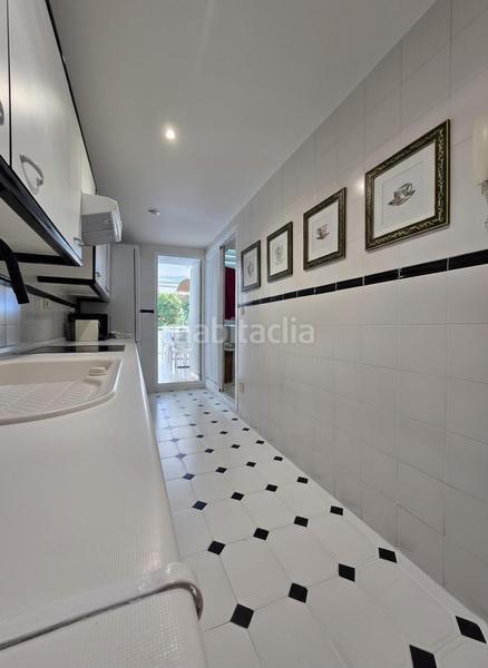 Foto eb1db77a-f600-416e-a69a-403594790177. Etagenwohnung mit heizung parking pool in Río Real Marbella