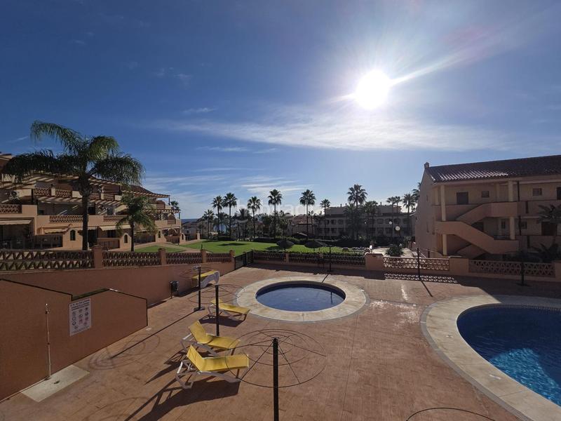 Foto bce57610-6549-4080-8e78-c9464bff3010. Appartement avec parking dans El Faro de Calaburra - Chaparral Mijas
