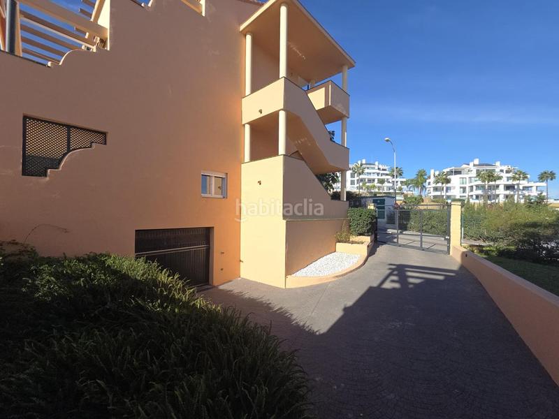 Foto c1feeba4-c383-4b95-830e-08f3b8f43d71. Appartement avec parking dans El Faro de Calaburra - Chaparral Mijas