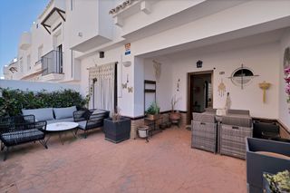 Casa adossada  Calle de eugenia de montijo. Adosado de ensueño en torreblanca luz, espacio y confort