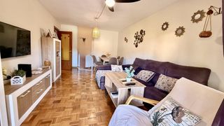 Pis  Calle calle roberto olid residencial madrid. Venta de piso con cuatro dormitorios en benalmádena, málaga, cos