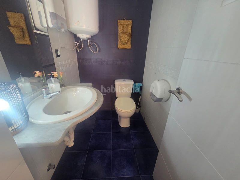 Foto 17e3e0b6-24d5-4f6a-bd63-cd1cb5f085bd. Traspaso local comercial traspaso de heladeríacafetería costa! en Benalmádena