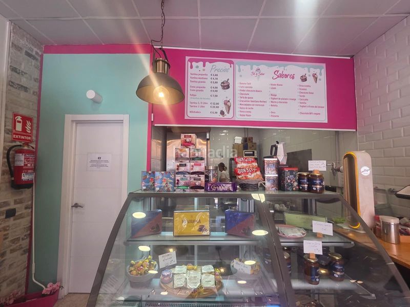 Foto c575b499-c03a-4170-97cd-751e8222ef22. Traspaso local comercial traspaso de heladeríacafetería costa! en Benalmádena