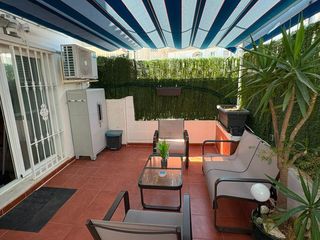 Lloguer Pis  Calle de tona radely. Precioso piso reformado con gran terraza privada