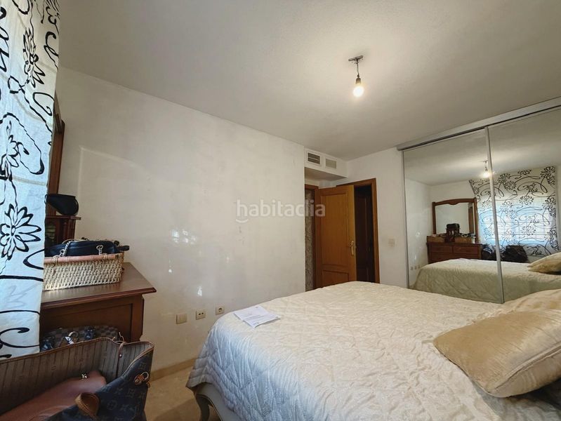 Foto 0fffb7d8-560e-4e42-8779-9e88332dd590. Planta baixa amb calefacció aparcament piscina a Torremolinos