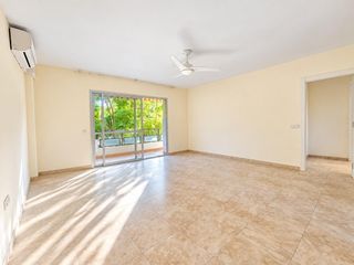 Piso  Avenida avenida mijas. Piso luminoso de 3 dormitorios con terraza en avenida de mijas,