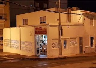 Wohngrundstück  Avenida blas infante. Oportunidad única! terreno edificable en pleno centro de arroyo
