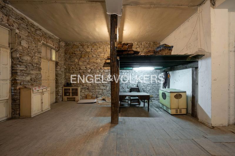 Foto 7108315b-b758-4142-90a9-faa9827f3776. Business premise in Área Romántica Donostia - San Sebastián