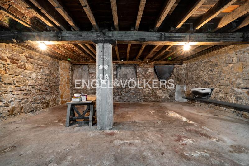 Foto c0d67400-33cc-48eb-a719-8a24f960a842. Business premise in Área Romántica Donostia - San Sebastián