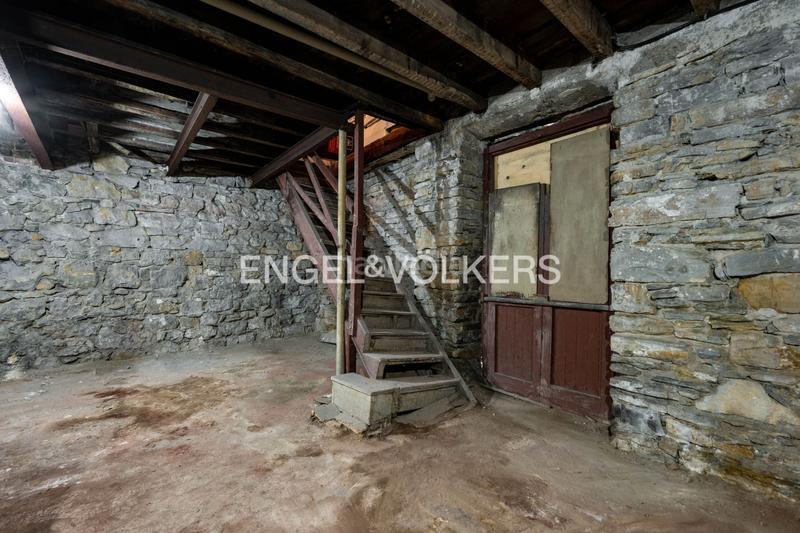 Foto d50d71e2-7d80-49a6-9142-08552d611945. Business premise in Área Romántica Donostia - San Sebastián