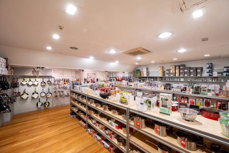 Foto c60a1b83-937d-41ce-9e33-c7ba08269b75. Business premise with heating in Área Romántica Donostia - San Sebastián