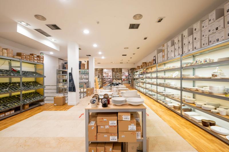 Foto d52e54b1-4b64-4267-bf93-6483cbd0cef3. Business premise with heating in Área Romántica Donostia - San Sebastián