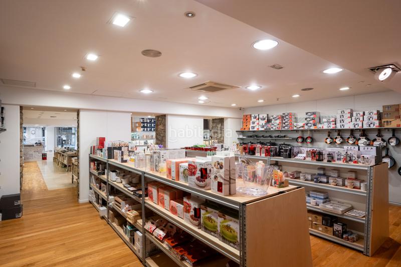 Foto d8e99728-6919-4a2b-8b21-d72624b96c63. Business premise with heating in Área Romántica Donostia - San Sebastián